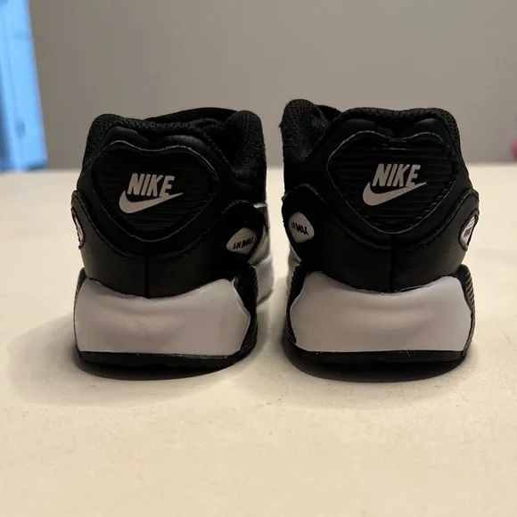 NIKE AIR MAX Toddler sneakers size 6c - Picture 6 of 9